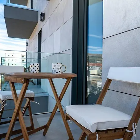 Apartament Luxury With Heated Pool